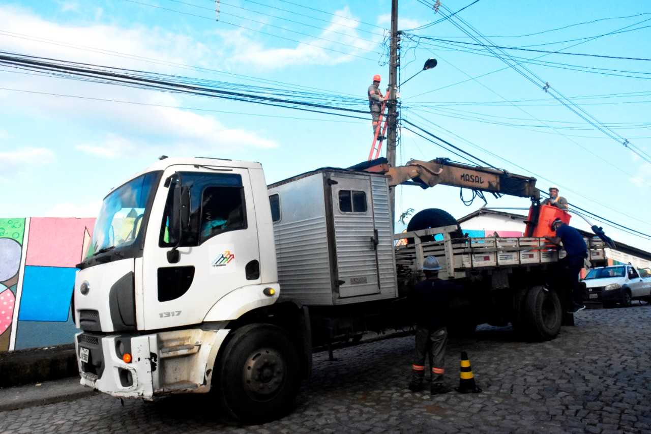 Camacã: Prefeitura começa a implantar Luminária de Tecnologia LED em toda a cidade